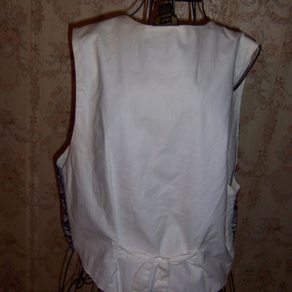 LADIES BEADED VEST - Picture 2 of 2